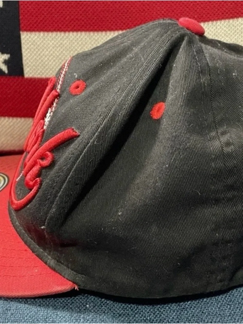 KBETHOS Black and Red New York Embroidered Baseball Snapback Hat